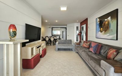 Apartamento com 177m², 3 dormitórios, 2 suítes, 2 vagas, no bairro Centro em Balneário Camboriú para Comprar