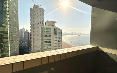 Apartamento com 0m², 2 dormitórios, 1 suíte, 1 vaga, no bairro Centro em Balneário Camboriú para Comprar
