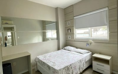 Apartamento com 0m², 3 dormitórios, 1 suíte, 4 vagas, no bairro Centro em Balneário Camboriú para Comprar