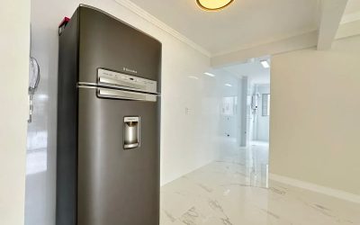 Apartamento com 120m², 3 dormitórios, 2 suítes, 1 vaga, no bairro Centro em Balneário Camboriú para Comprar