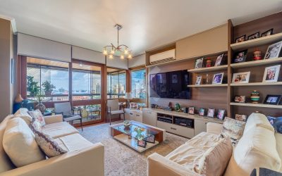 Apartamento com 154m², 3 dormitórios, 1 suíte, 2 vagas, no bairro Chácara das Pedras em Porto Alegre para Comprar