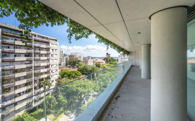 Apartamento com 388m², 4 dormitórios, 4 suítes, 3 vagas, no bairro Moinhos de Vento em Porto Alegre para Comprar