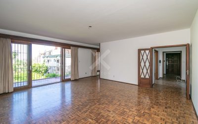 Apartamento com 189m², 3 dormitórios, 2 vagas, no bairro Auxiliadora em Porto Alegre para Comprar