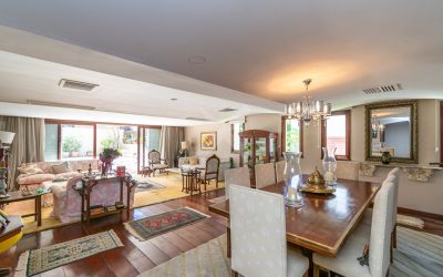 Apartamento com 335m², 3 dormitórios, 1 suíte, 3 vagas, no bairro Petrópolis em Porto Alegre para Comprar