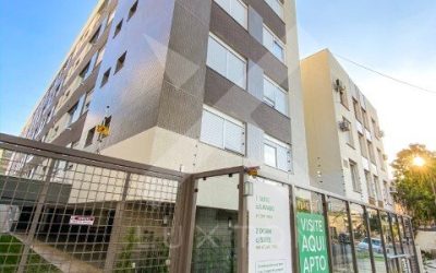 Apartamento com 61m², 2 dormitórios, 1 suíte, 1 vaga, no bairro Menino Deus em Porto Alegre para Comprar