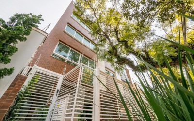 Cobertura com 243m², 3 dormitórios, 1 suíte, 2 vagas, no bairro Higienópolis em Porto Alegre para Comprar