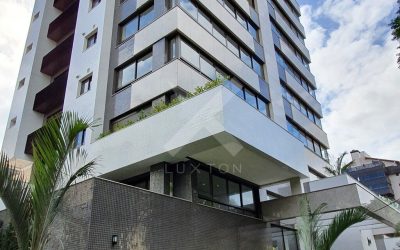 Apartamento com 125m², 3 dormitórios, 3 suítes, 2 vagas, no bairro Petrópolis em Porto Alegre para Comprar