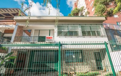 Casa com 250m², 3 dormitórios, 1 suíte, 3 vagas, no bairro Higienópolis em Porto Alegre para Comprar